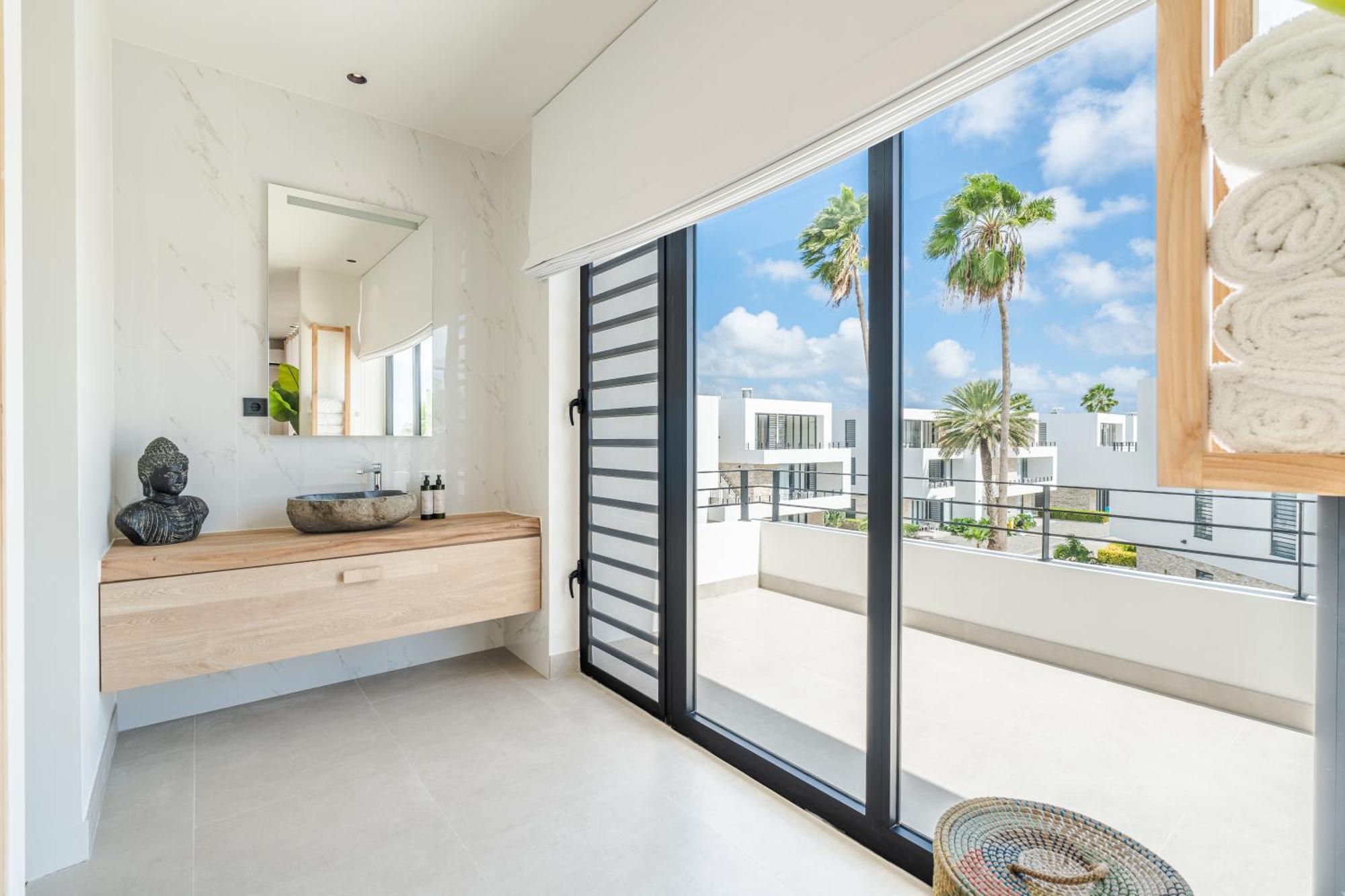 Van Der Valk Plaza Beach & Dive Resort Bonaire Playa Eksteriør billede
